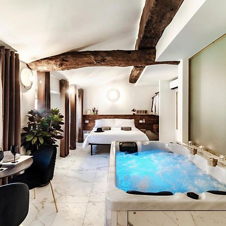 Sahara & Amazzonia Luxury Rooms- The House Of Travelers Como Eksteriør billede