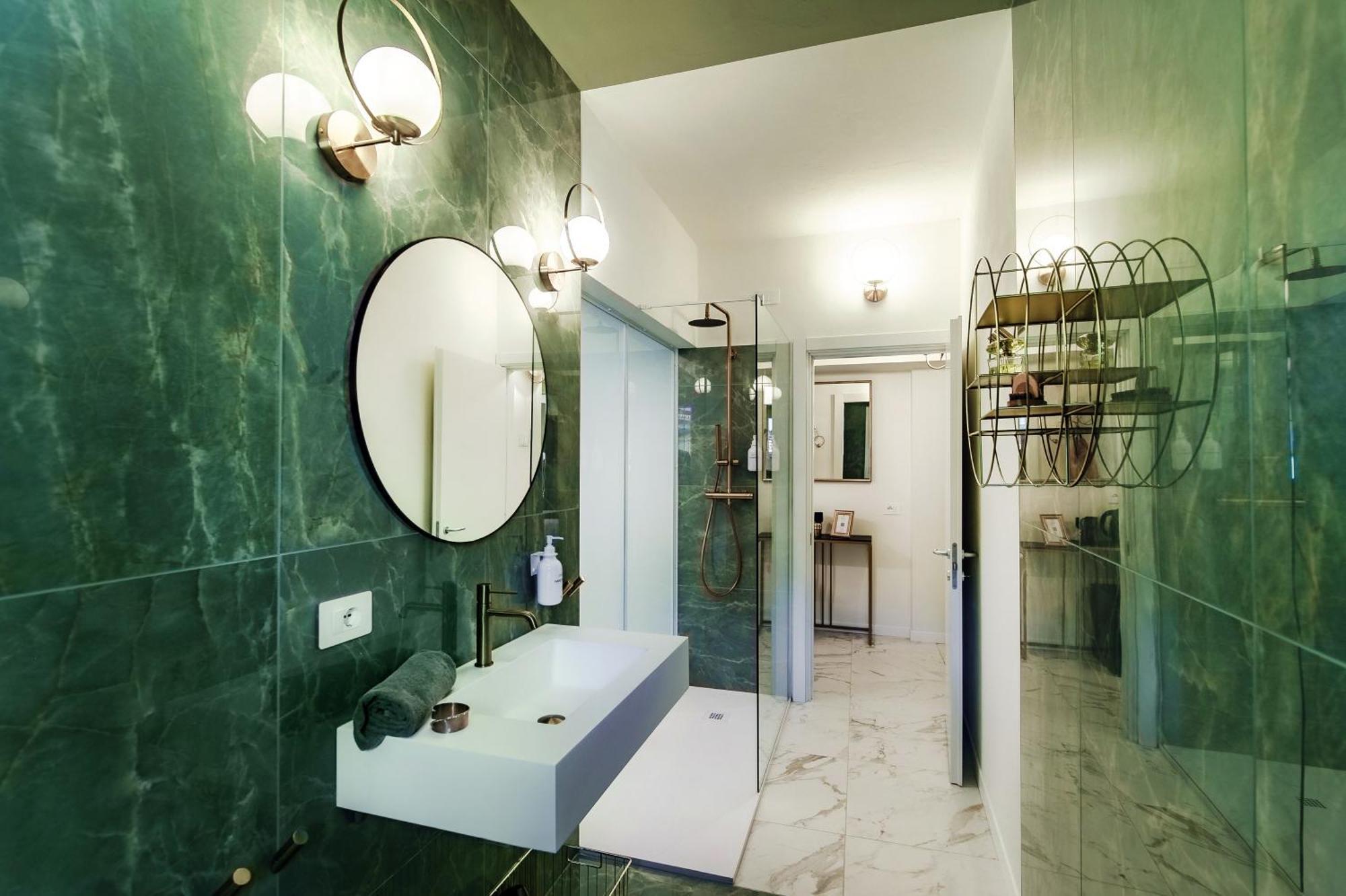 Sahara & Amazzonia Luxury Rooms- The House Of Travelers Como Eksteriør billede