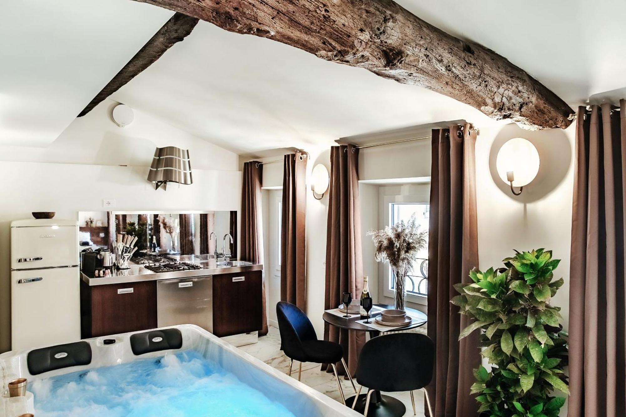 Sahara & Amazzonia Luxury Rooms- The House Of Travelers Como Eksteriør billede